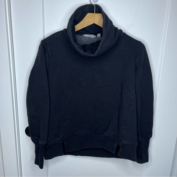 Athleta Black Funnel Neck Pullover Sweatshirt W Thumb Holes Size XS - Picture 1 of 7